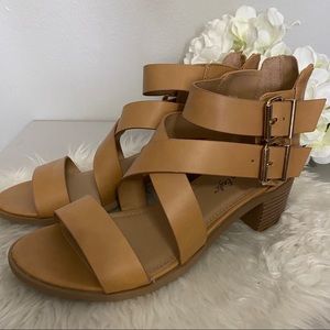 American Eagle strap sandals